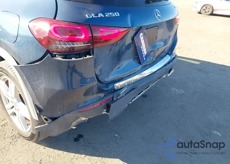 2021 Mercedes-Benz Gla 250 4Matic z USA, uszkodzony, nr VIN W1N4N4HB7MJ157808